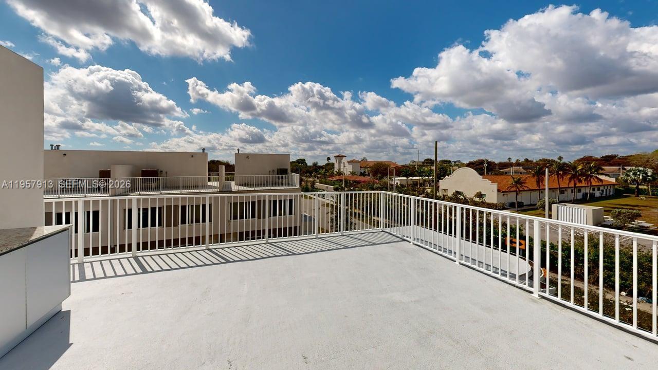 A11957913 Property Photo 4
