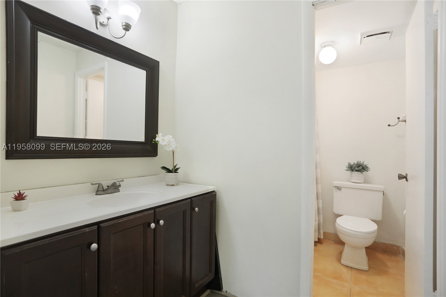 6600 Cypress Rd 105 Property Photo 16