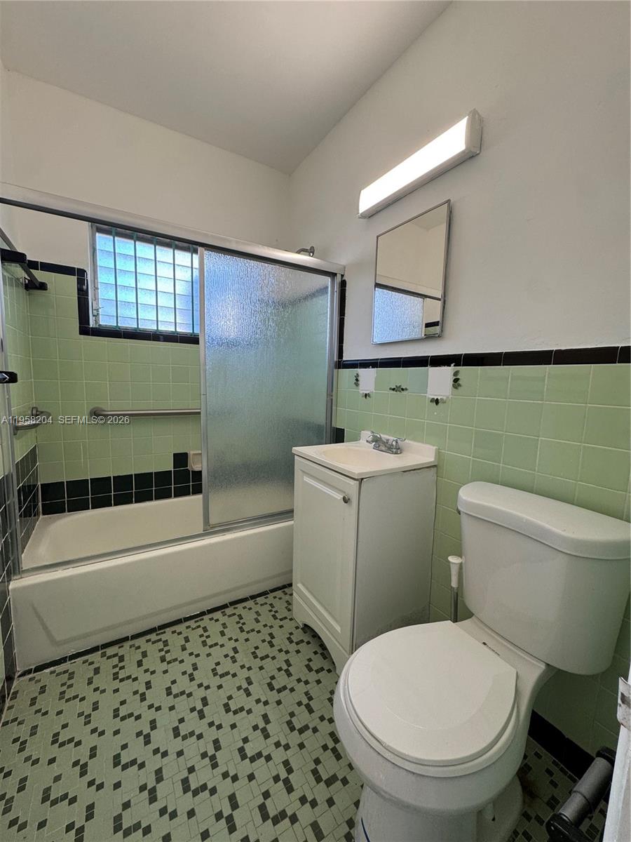 770 83rd St Property Photo 9