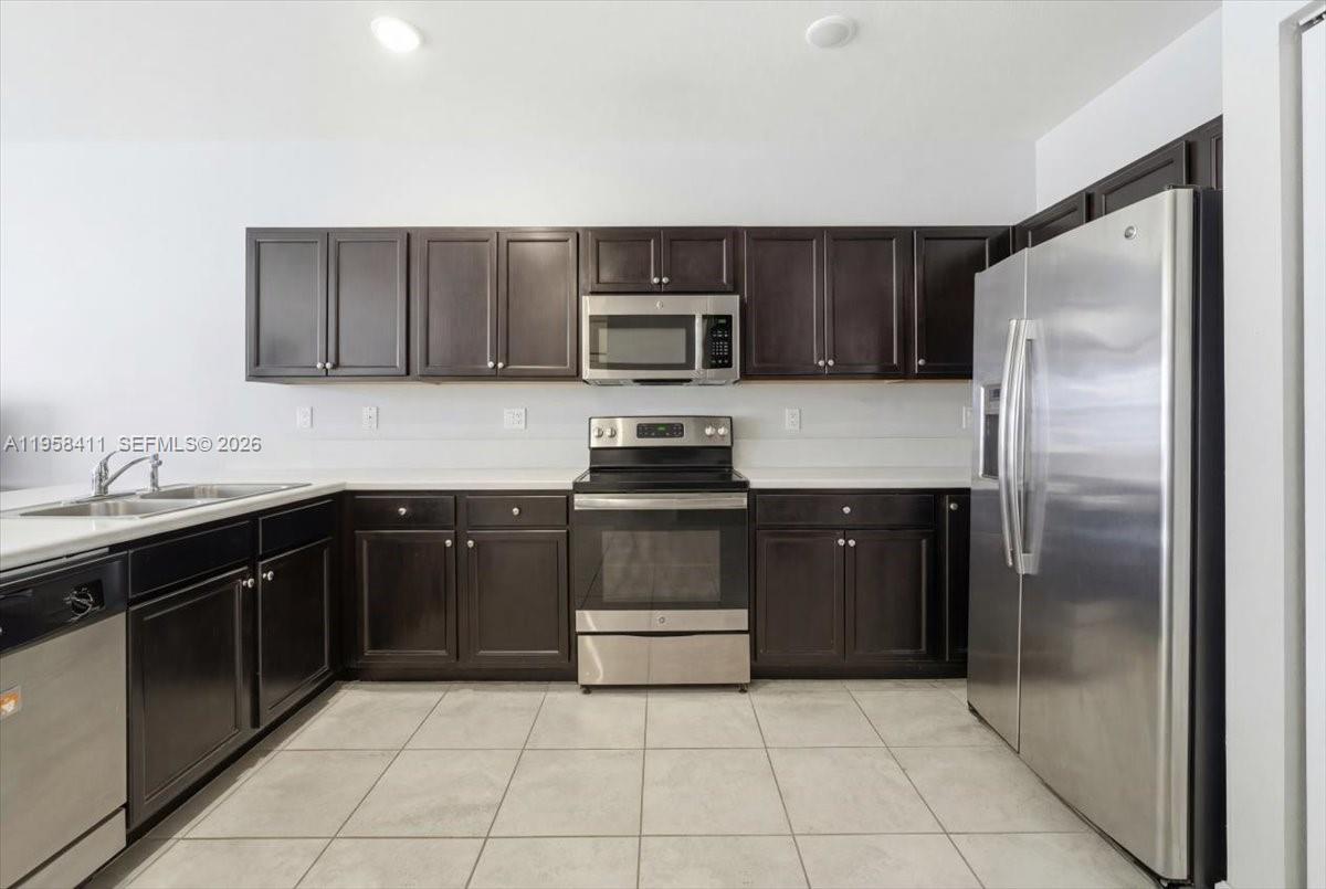 11456 Sw 252nd Ter Property Photo 4