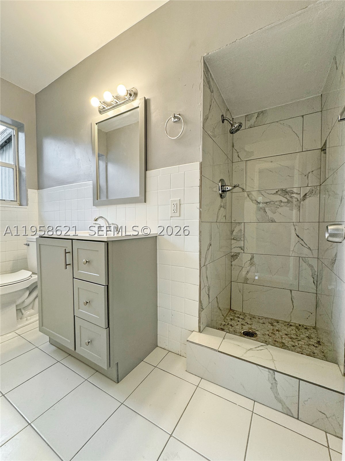 4133 Sw 52nd St Property Photo 6