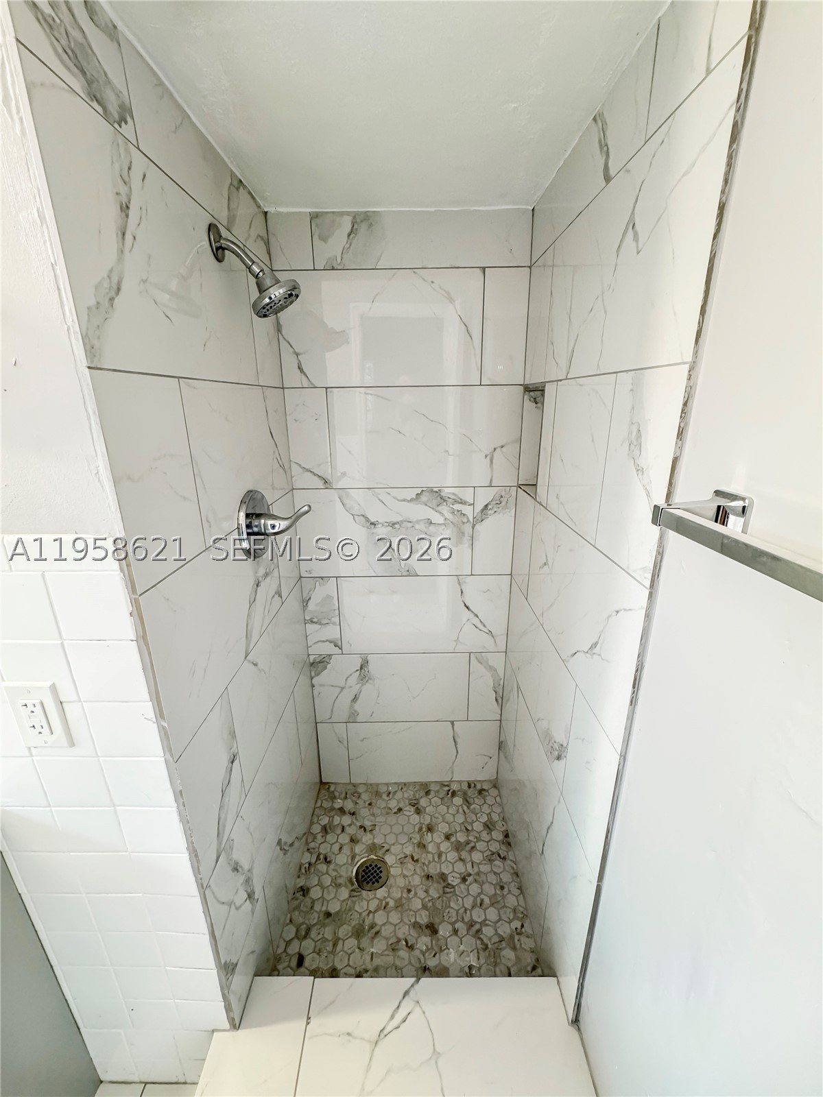 4133 Sw 52nd St Property Photo 7