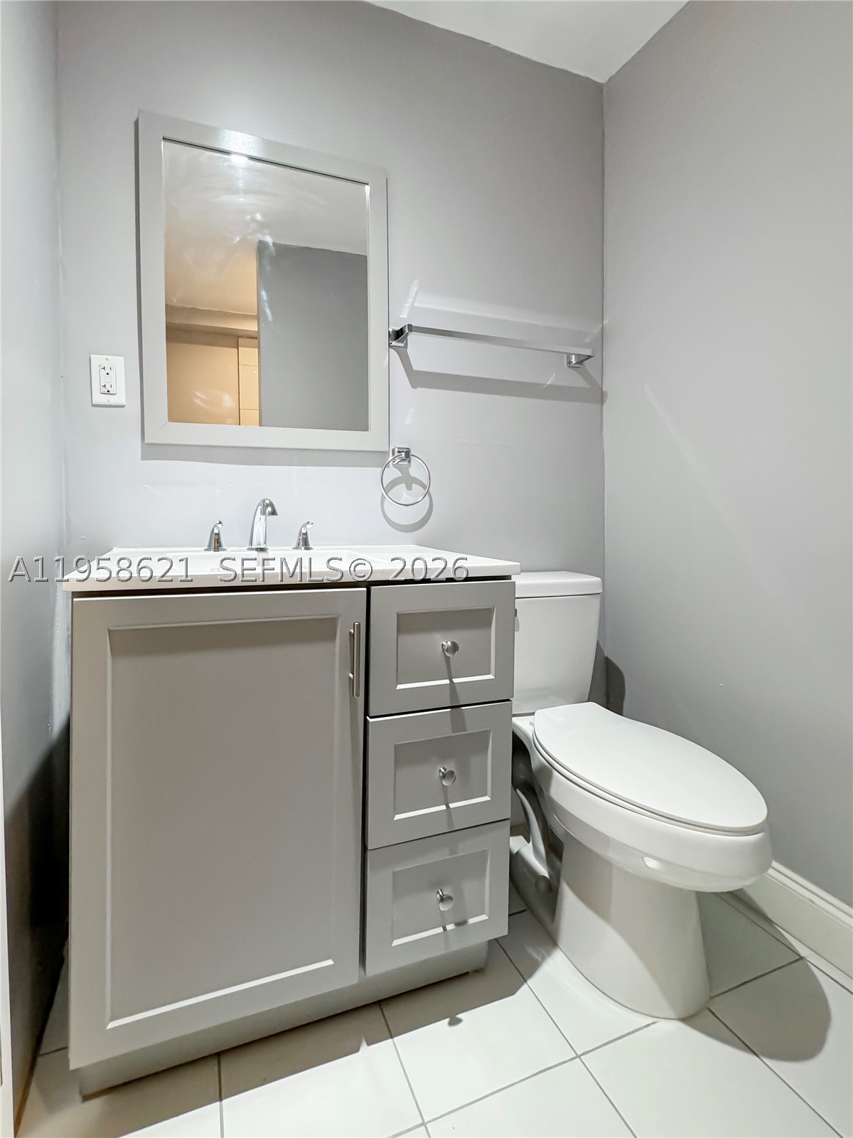 4133 Sw 52nd St Property Photo 9