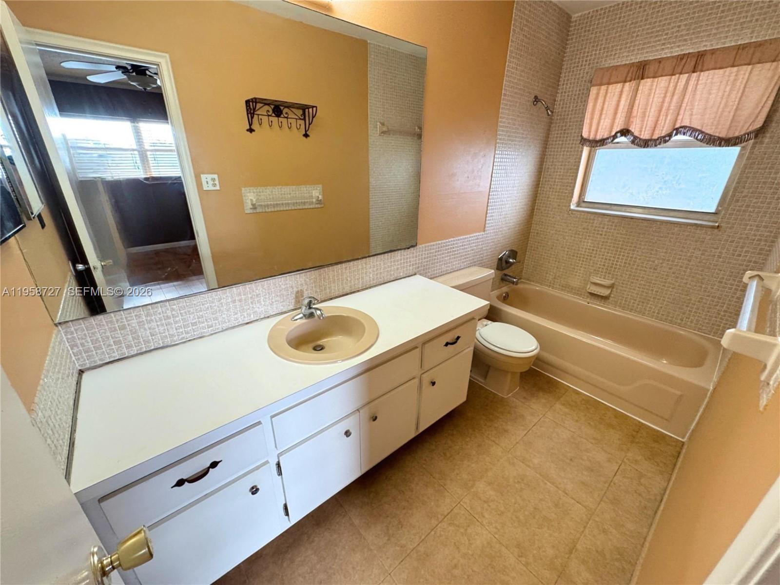 2060 Nw 48th Ter 308 Property Photo 6