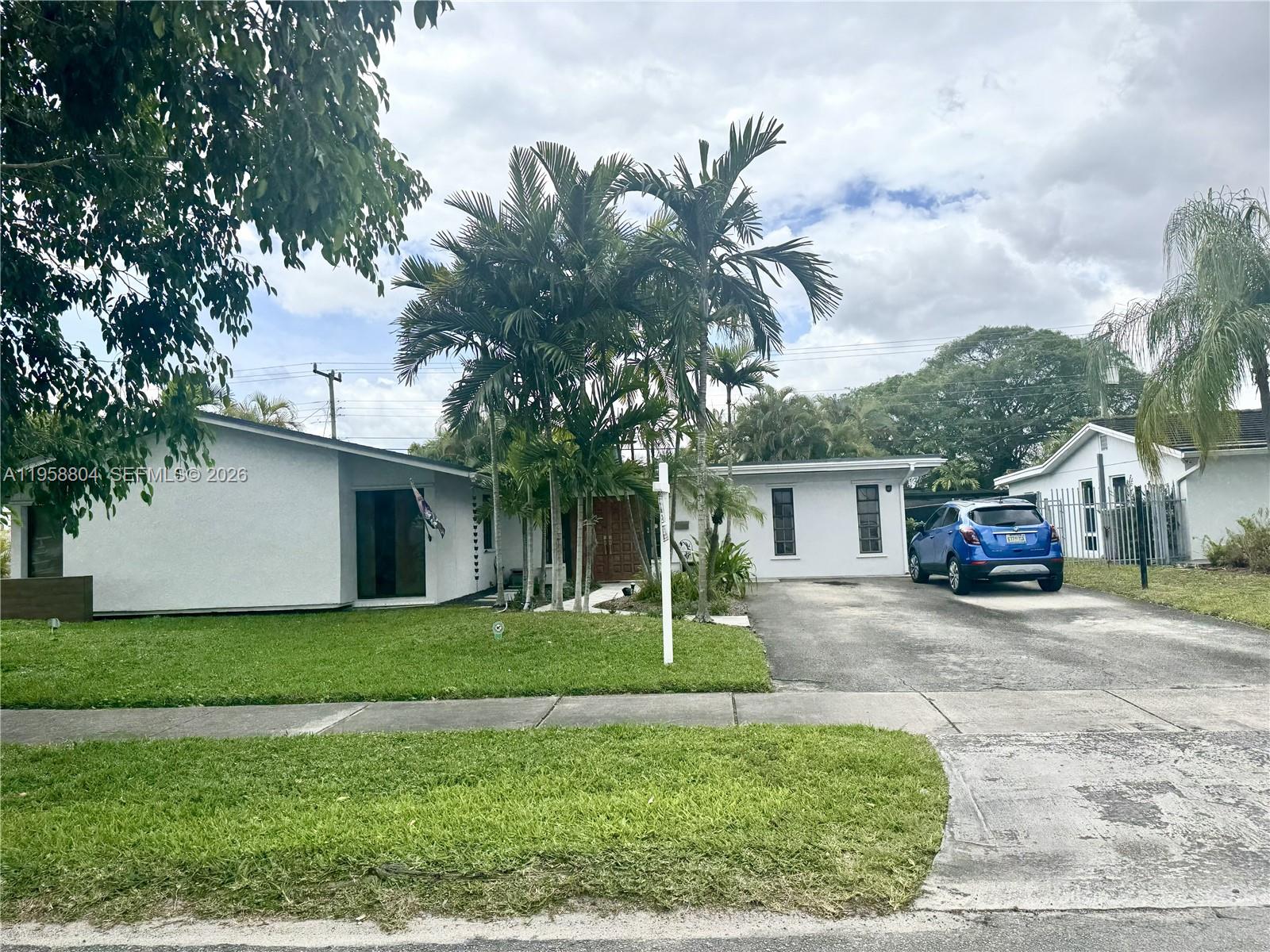 3860 Sw 121st Ave Property Photo 1