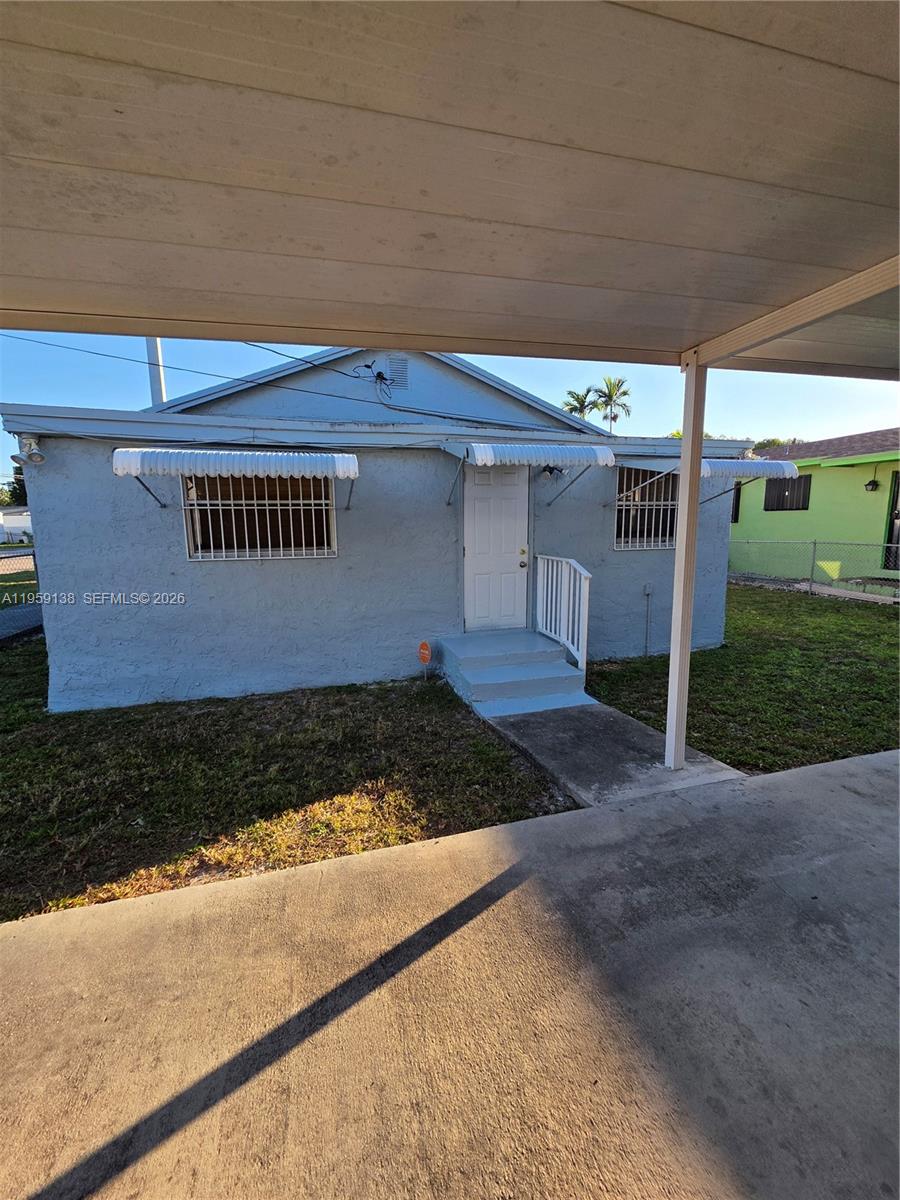 2401 Nw 56th St Property Photo 14