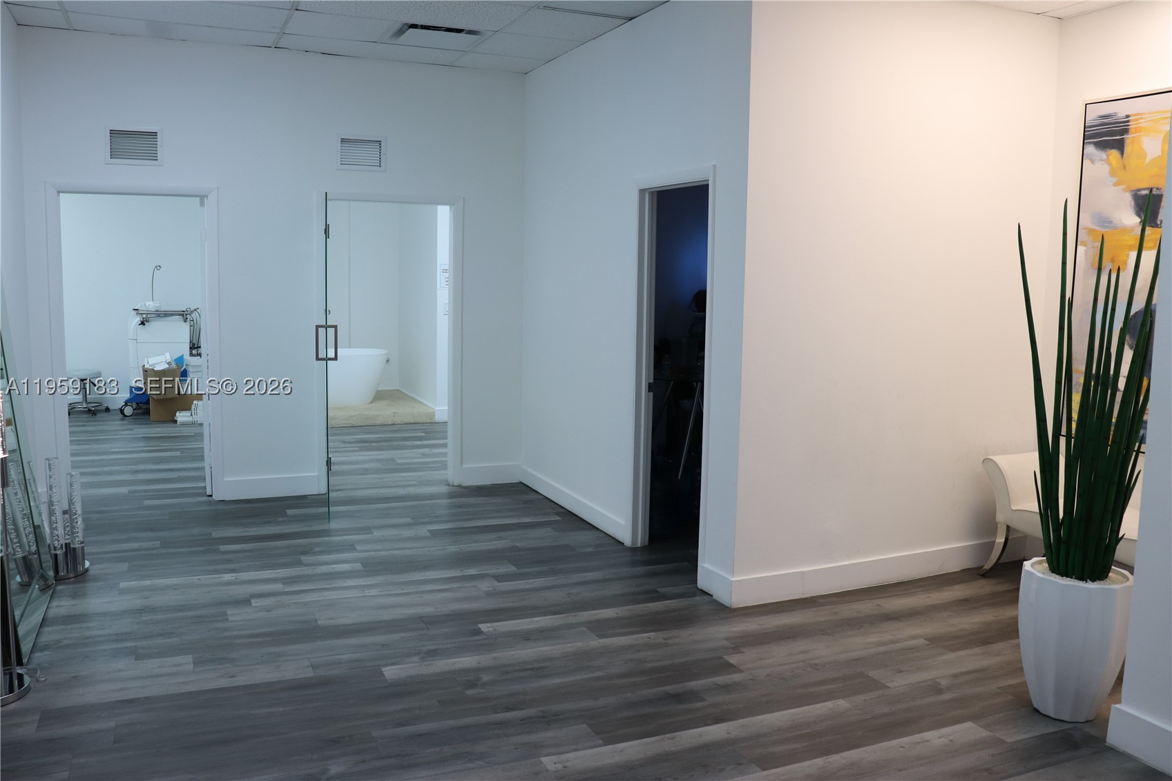 3724-3728 Davie Rd Property Photo 2