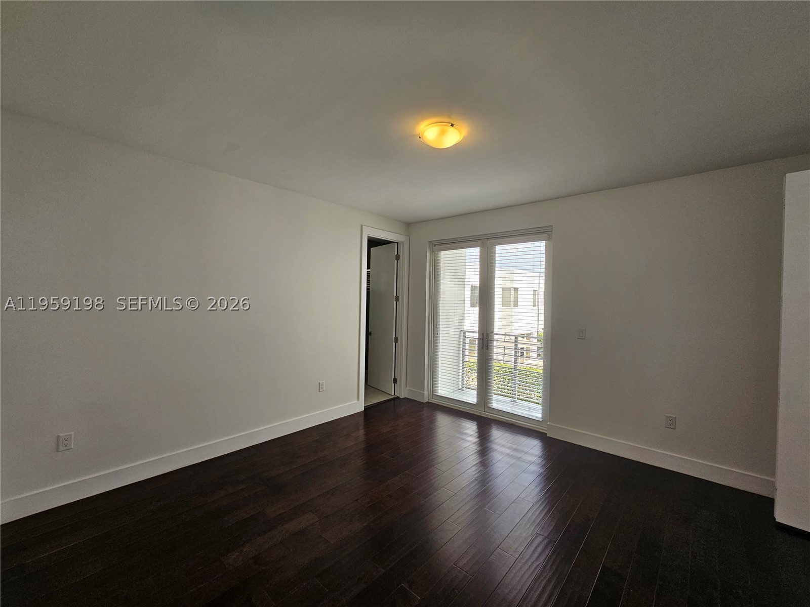 A11959198 Property Photo 9