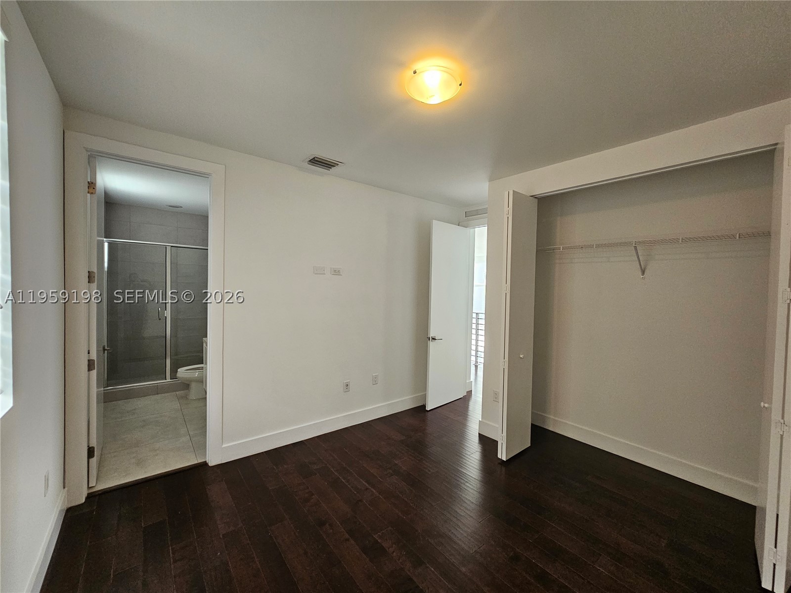 A11959198 Property Photo 10