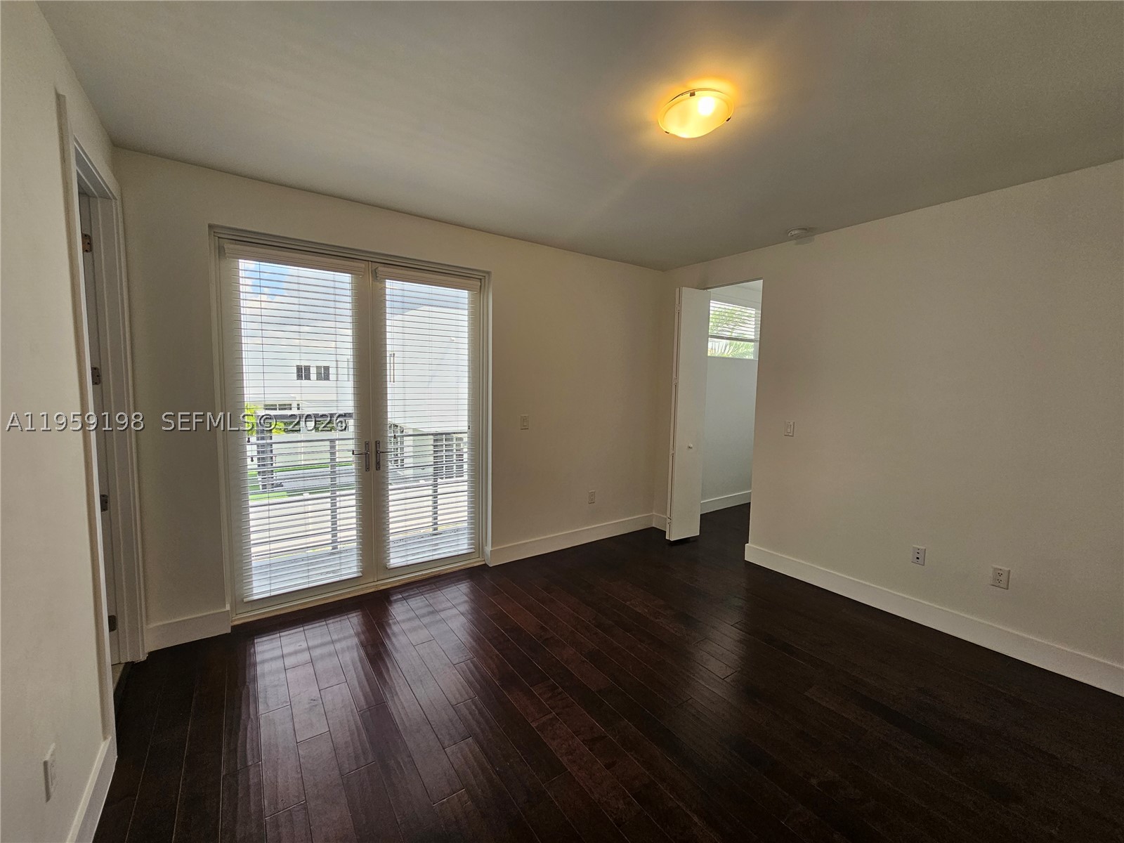 A11959198 Property Photo 23