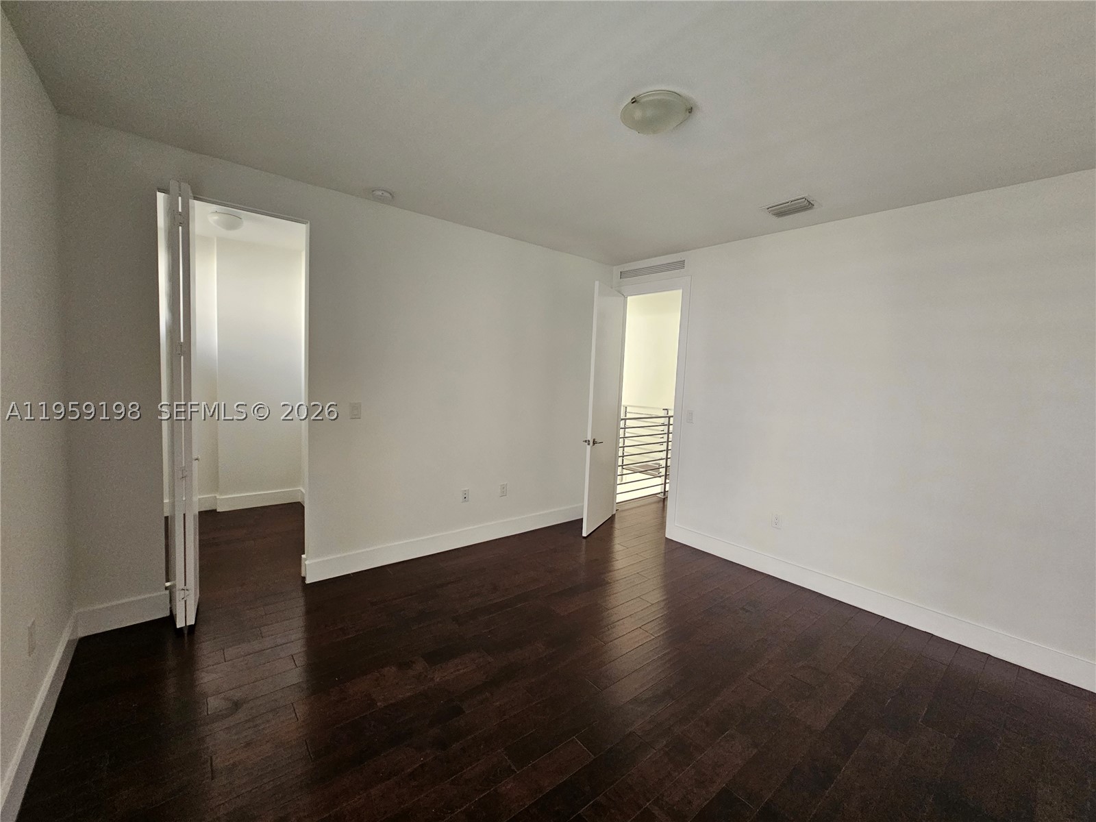 A11959198 Property Photo 25