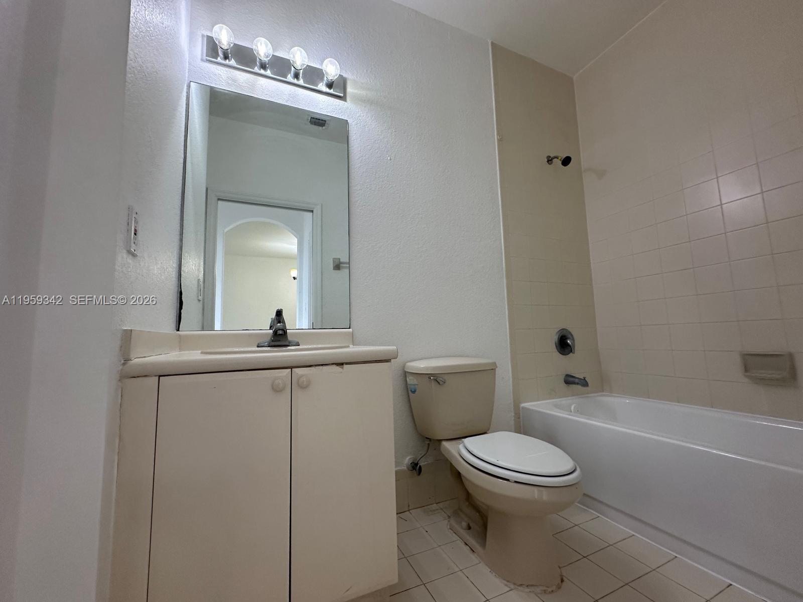 1661 Se 29th Ct 104 Property Photo 18