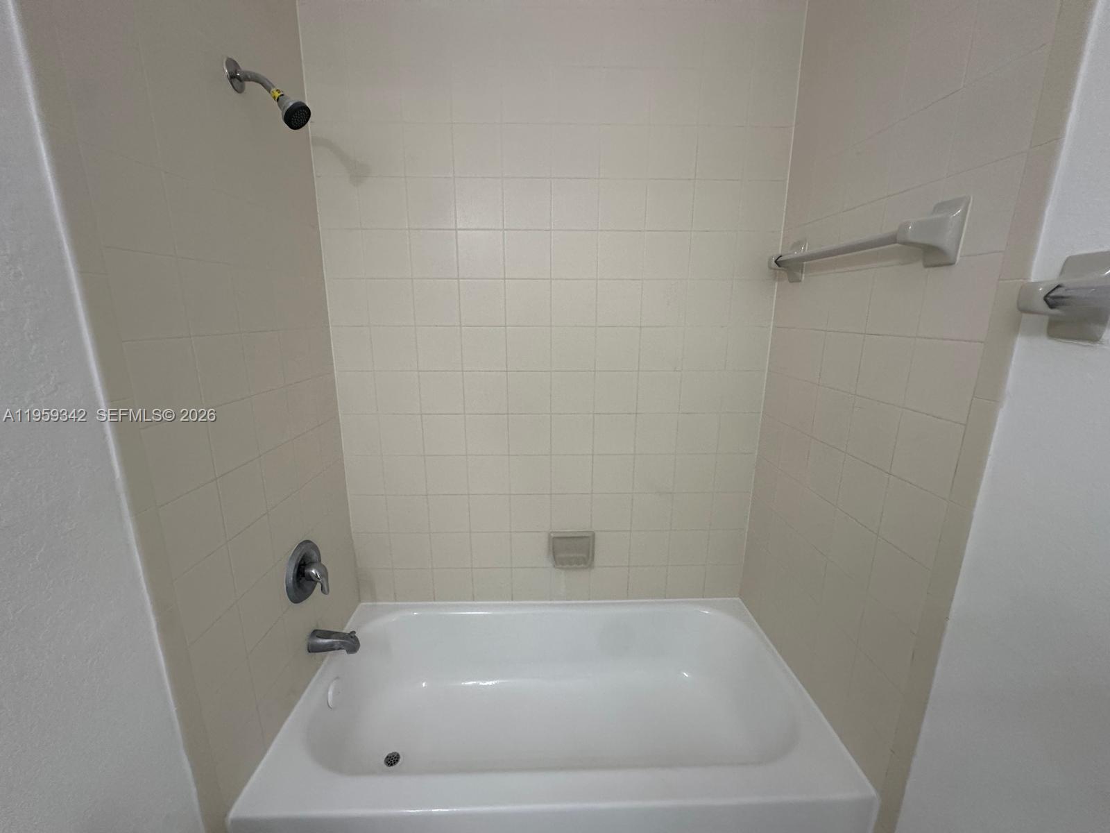 1661 Se 29th Ct 104 Property Photo 19