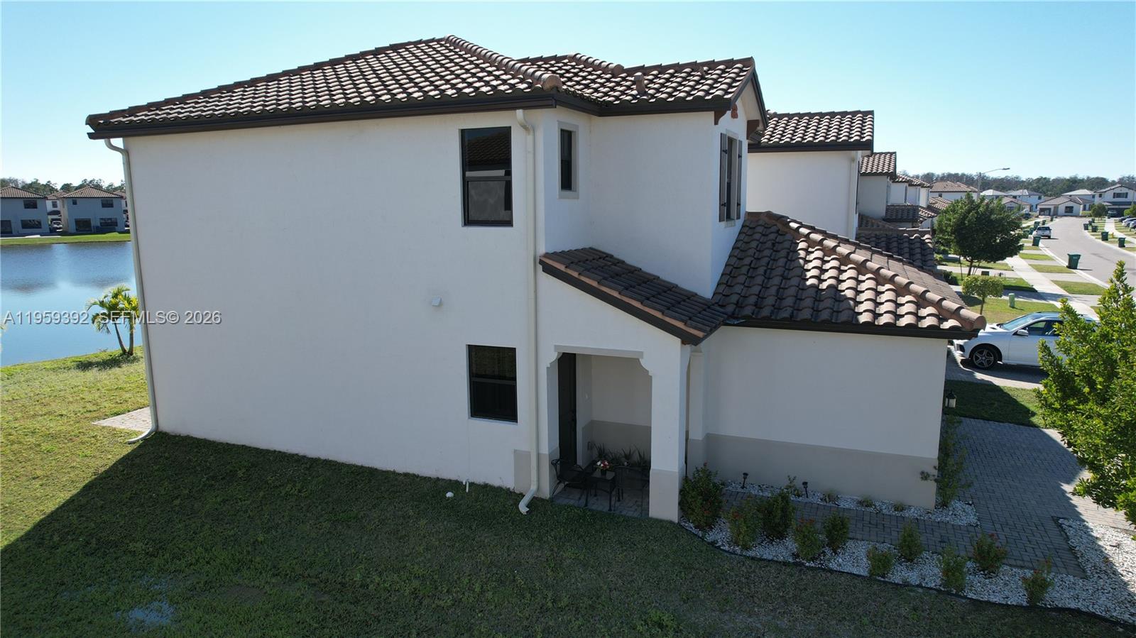 5632 Cerva Ln Property Photo 5