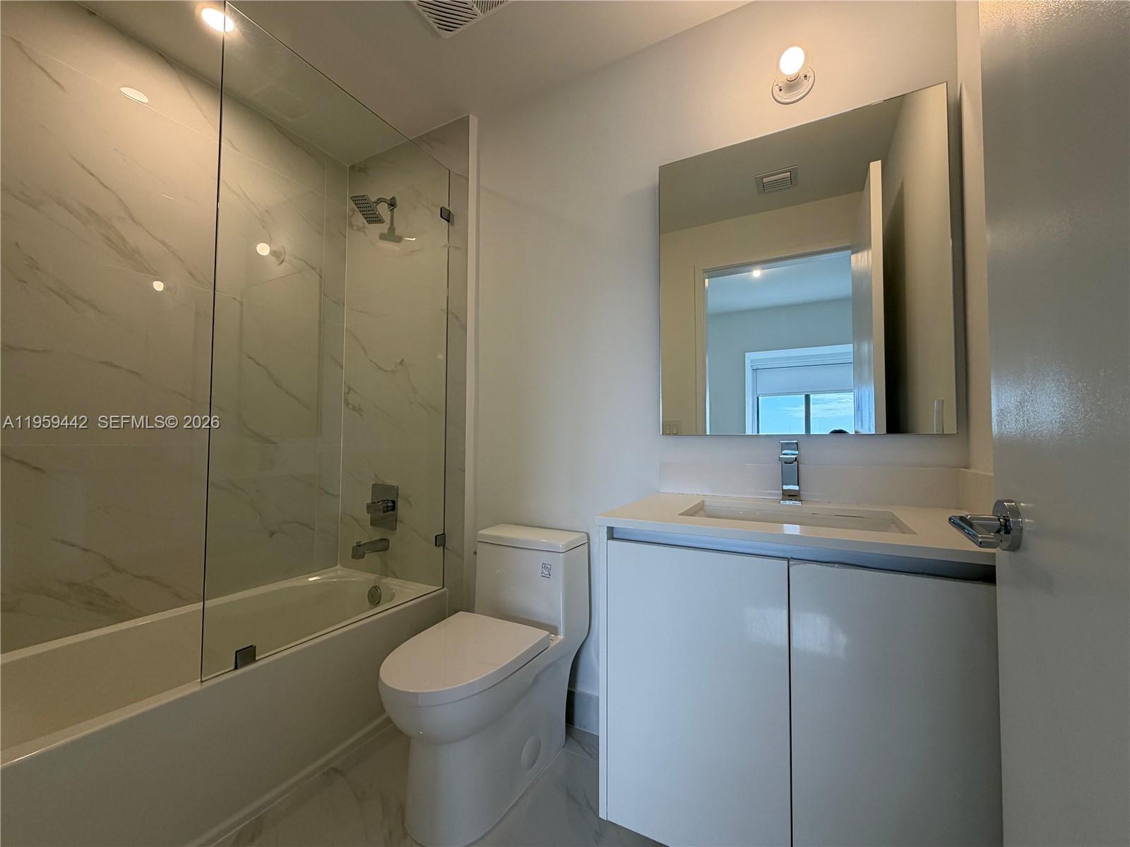 700 Ne 24 3503 Property Photo 23