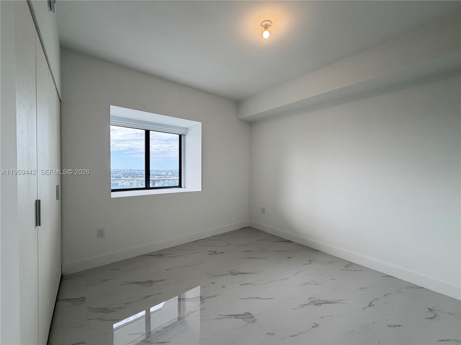 700 Ne 24 3503 Property Photo 24