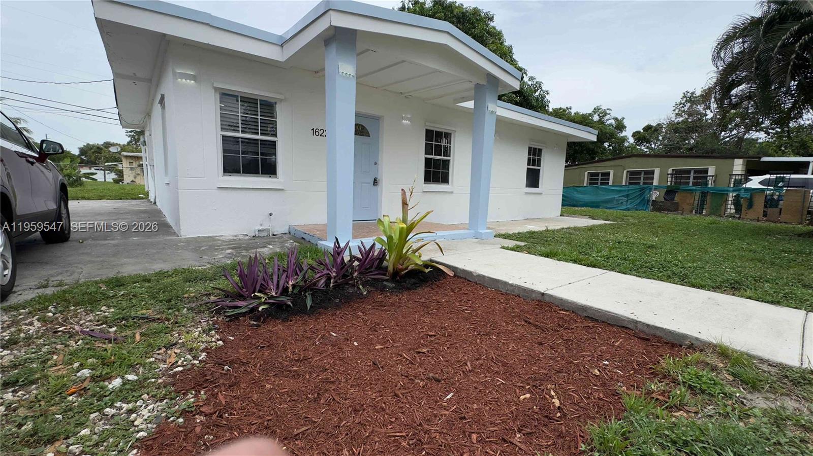 16221 E Bunche Park Dr Property Photo 1