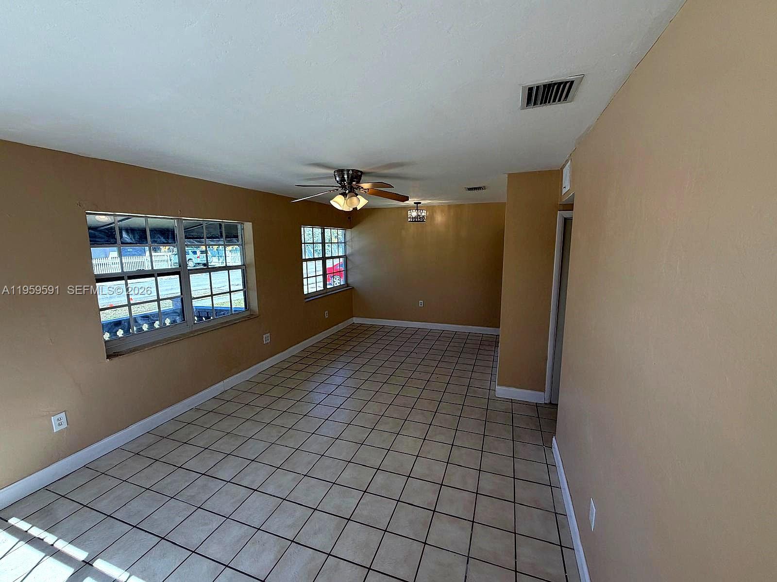 14407 Ne 5th Ave 14407 Property Photo 6