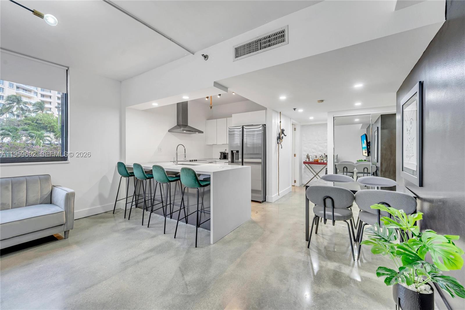 540 Brickell Key Dr 409 Property Photo 3