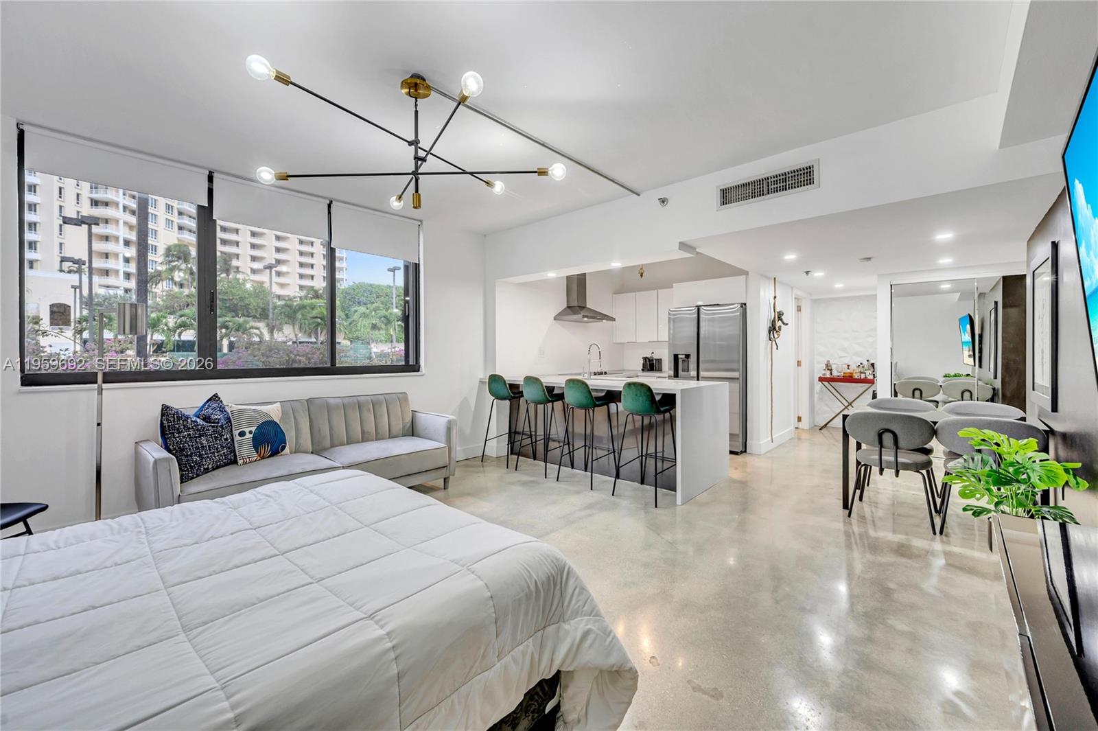 540 Brickell Key Dr 409 Property Photo 7