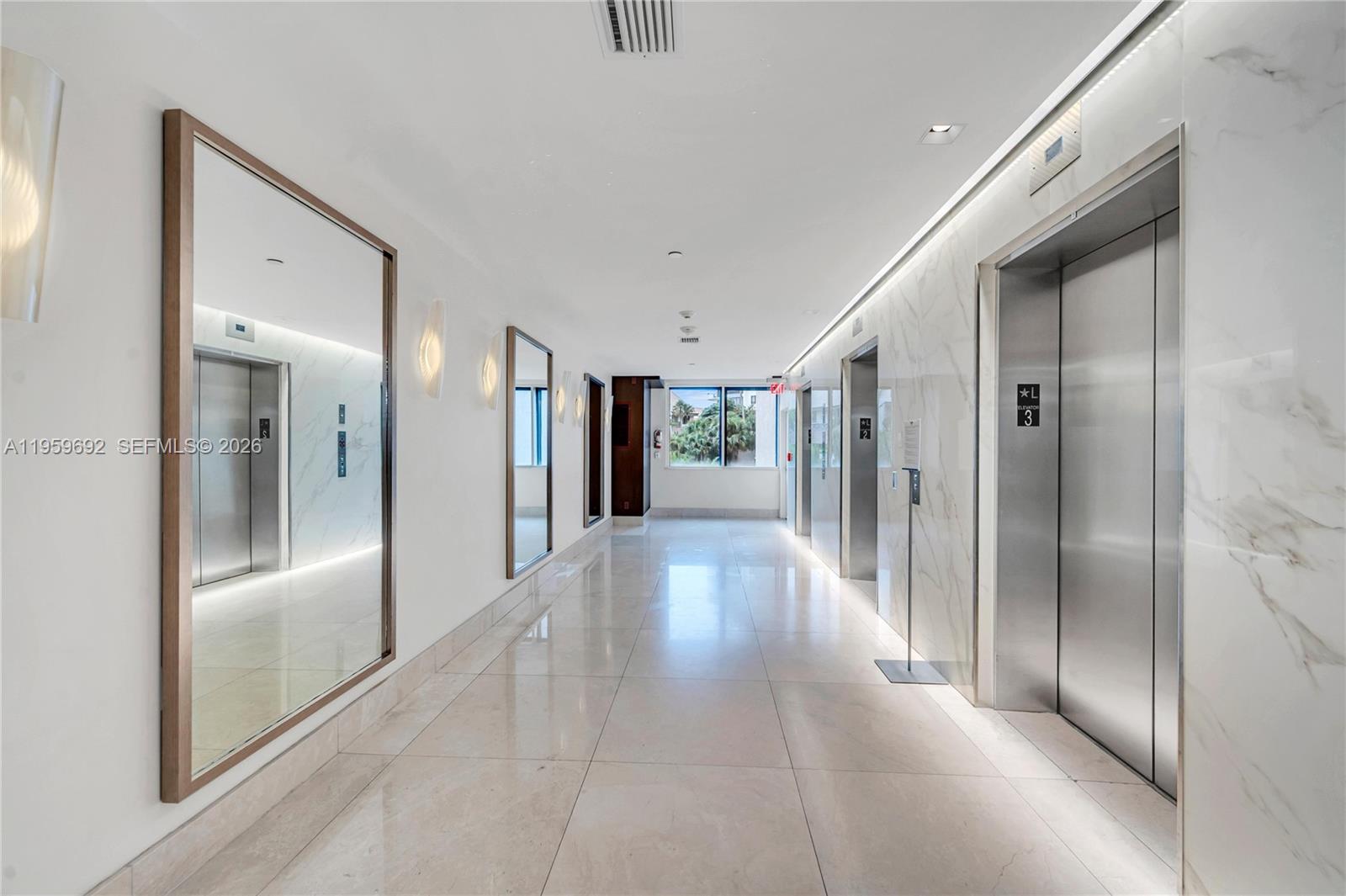 540 Brickell Key Dr 409 Property Photo 20