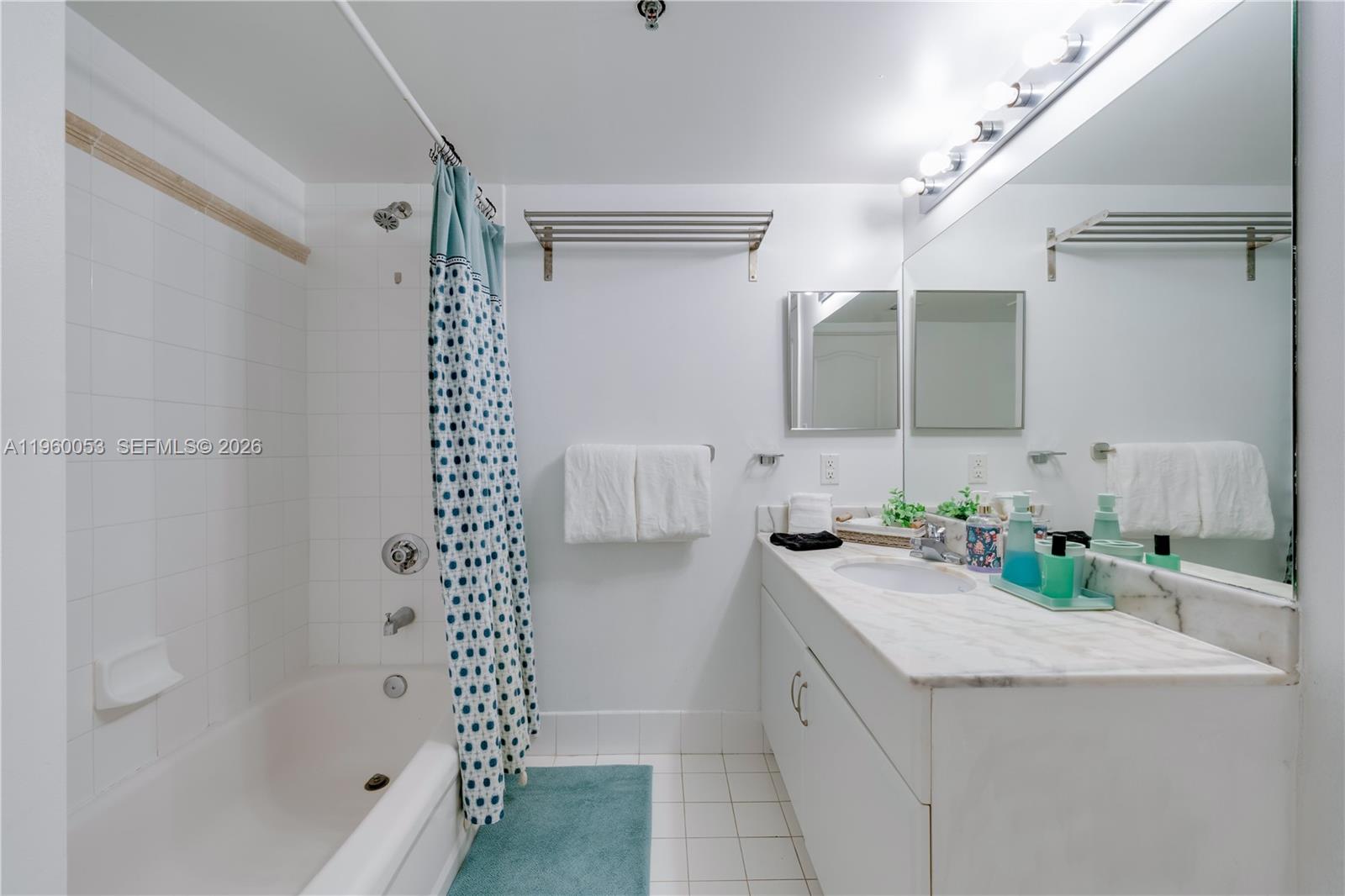 1200 Brickell Bay Dr 1705 Property Photo 21