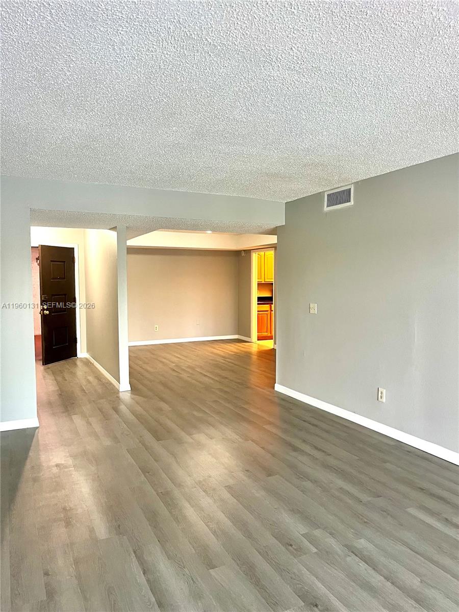 4575 S Texas Ave 307 Property Photo 4