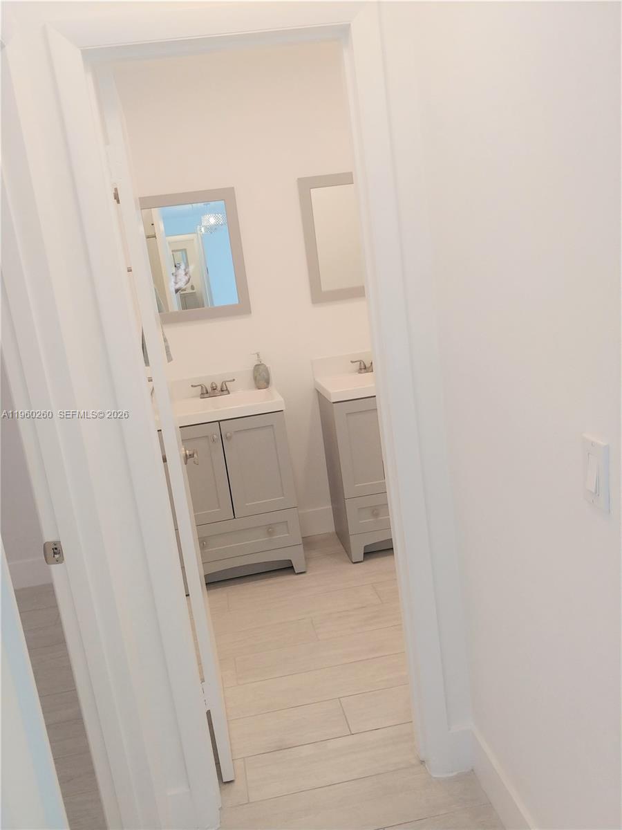215 Se 3rd Ave 307c Property Photo 8