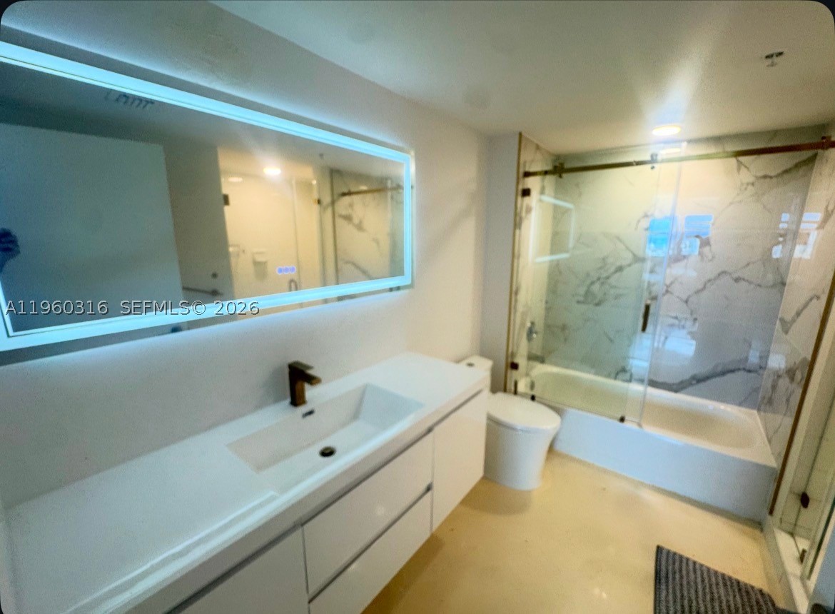 650 West Ave 1704 Property Photo 8