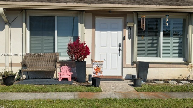 8069 SW 19th Ct Property Photo 1