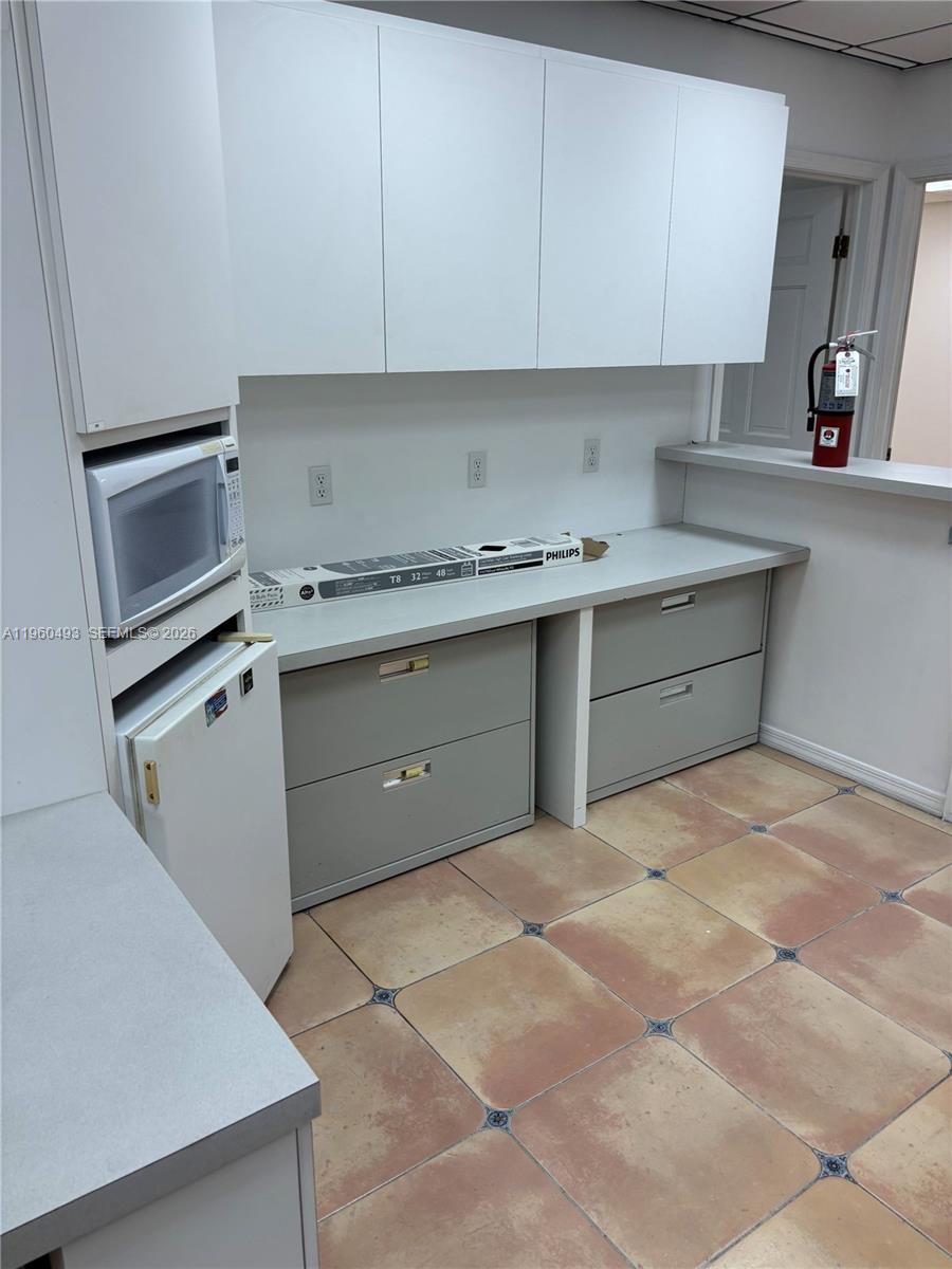 7800 W Oakland Park Blvd Bld-b #102 Property Photo 13