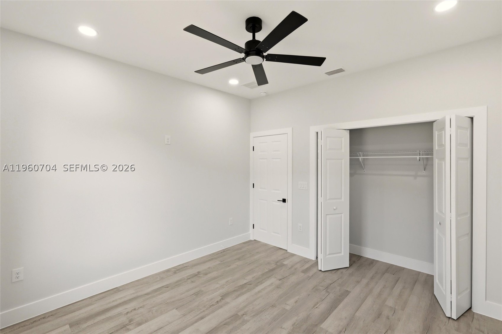 3825 Citroen Dr Property Photo 19
