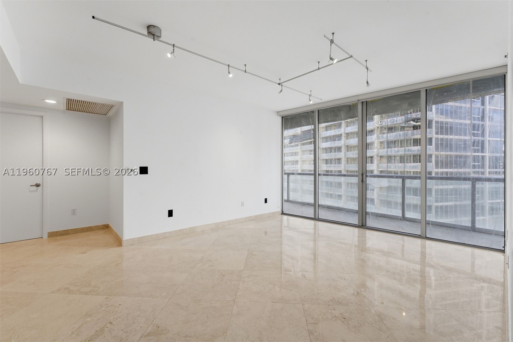 475 Brickell Ave 3513 Property Photo 3