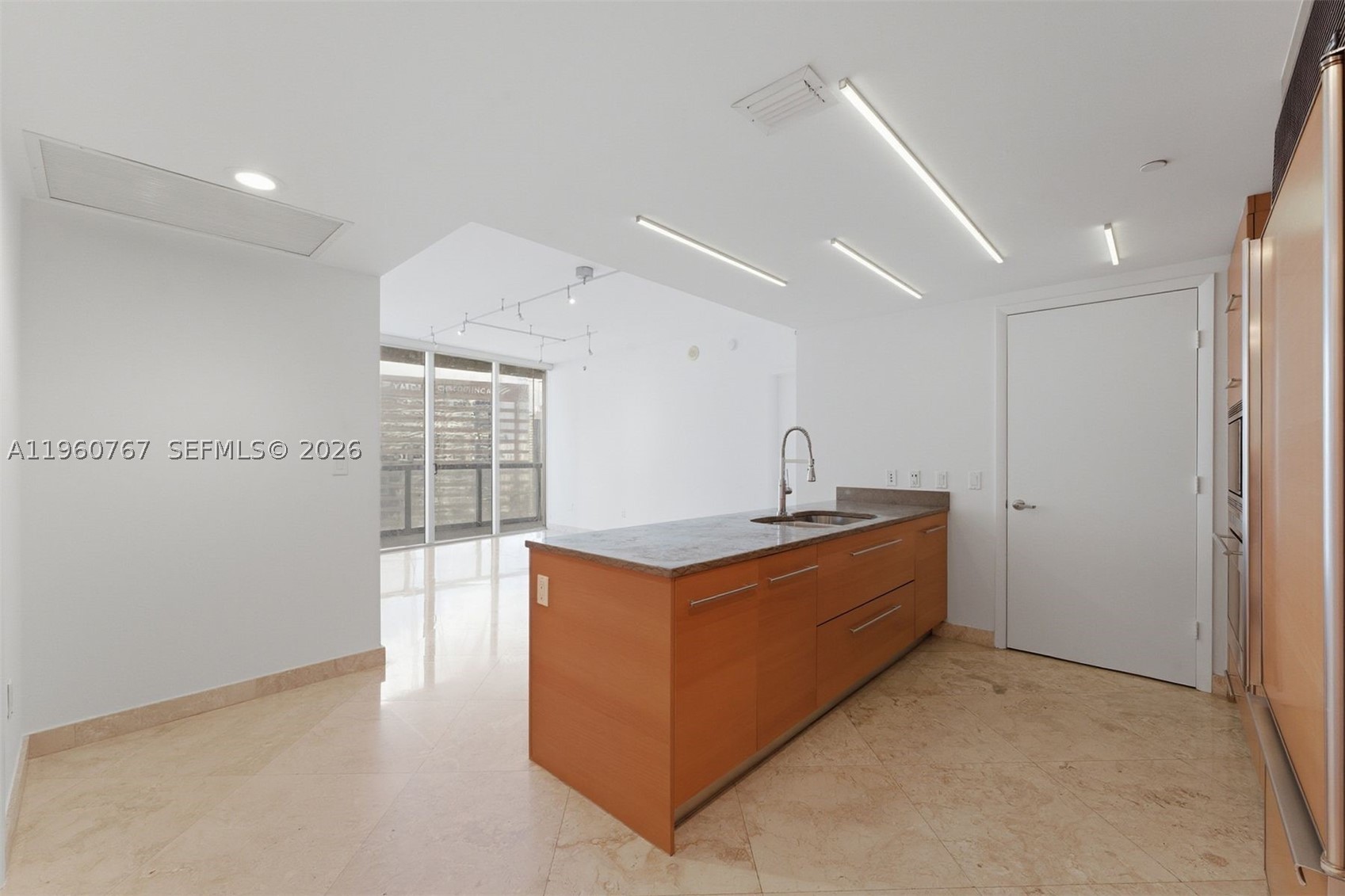 475 Brickell Ave 3513 Property Photo 4