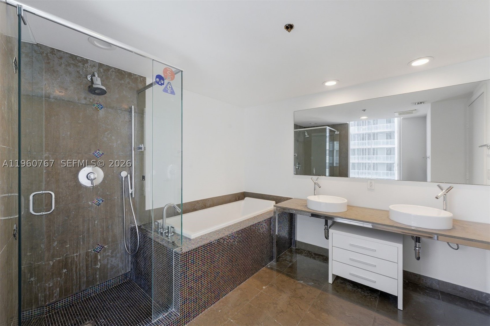 475 Brickell Ave 3513 Property Photo 9
