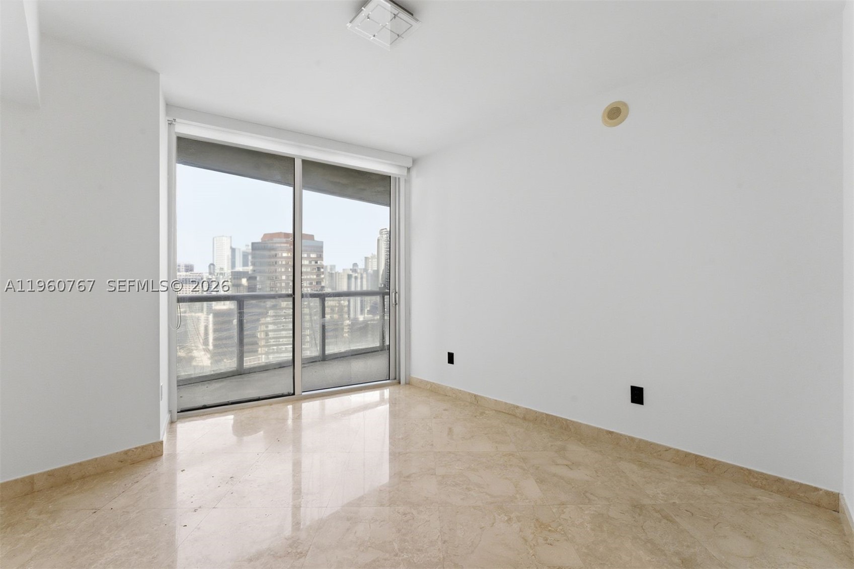 475 Brickell Ave 3513 Property Photo 11