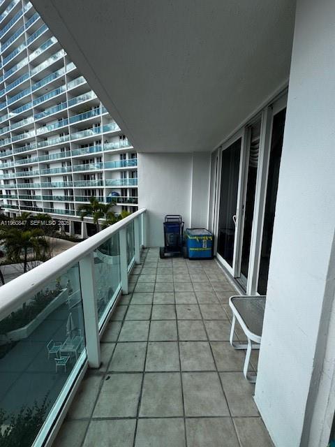 100 Bayview Dr 319 Property Photo 6