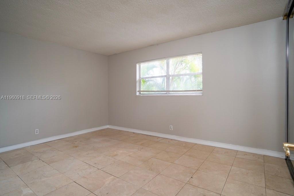 550 Se 2nd Ave G25 Property Photo 15