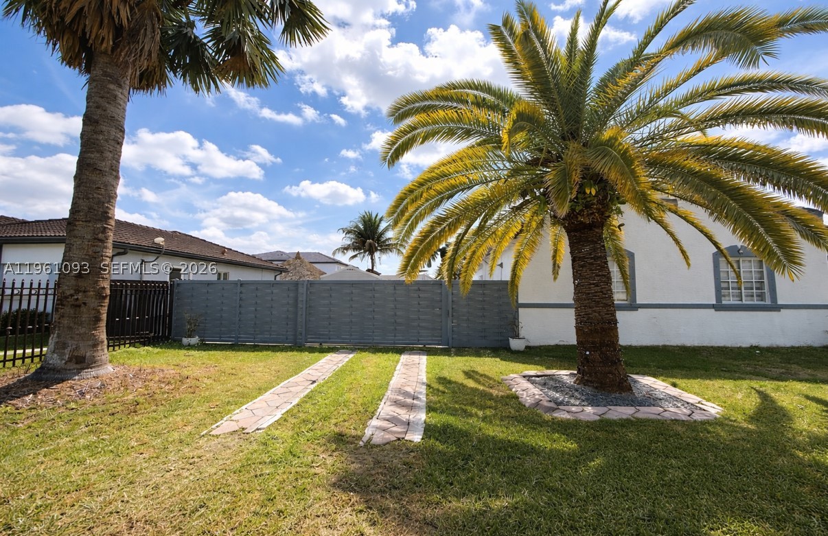 14214 Sw 289th Ter Property Photo 4