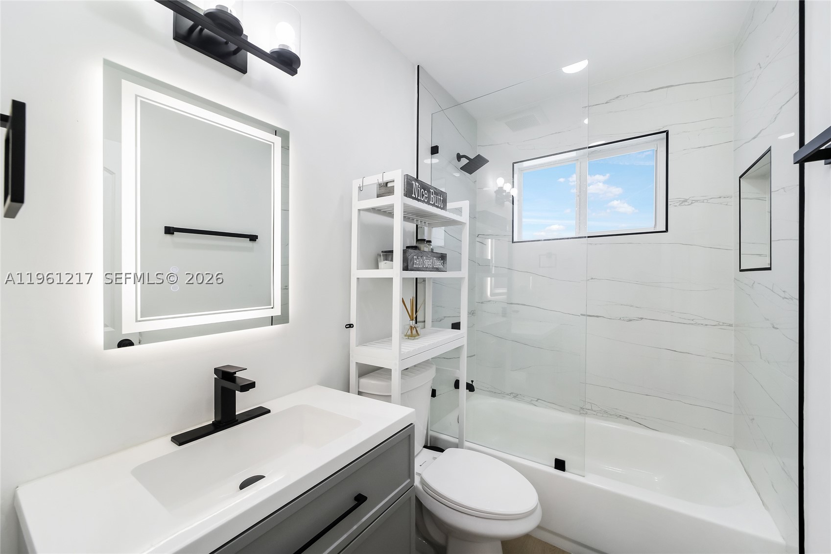 45 Ne 124th Ter Property Photo 41