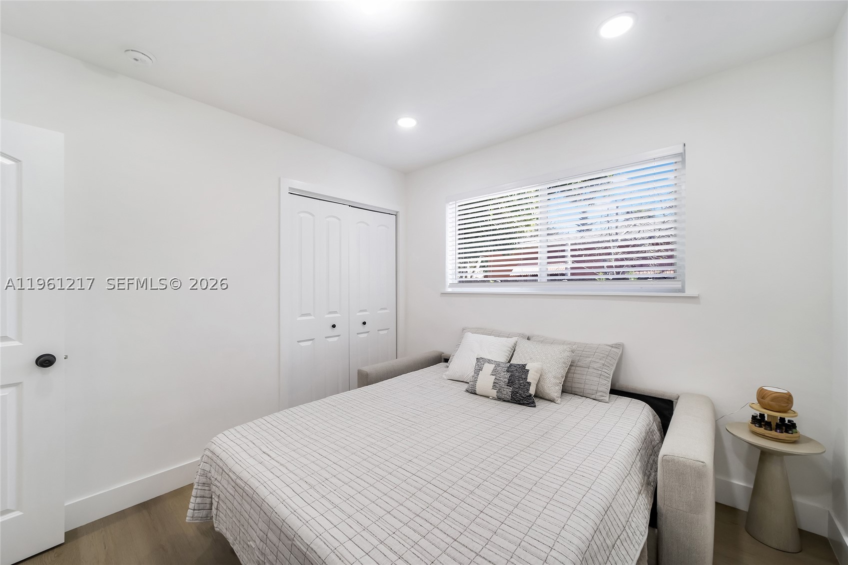 45 Ne 124th Ter Property Photo 44