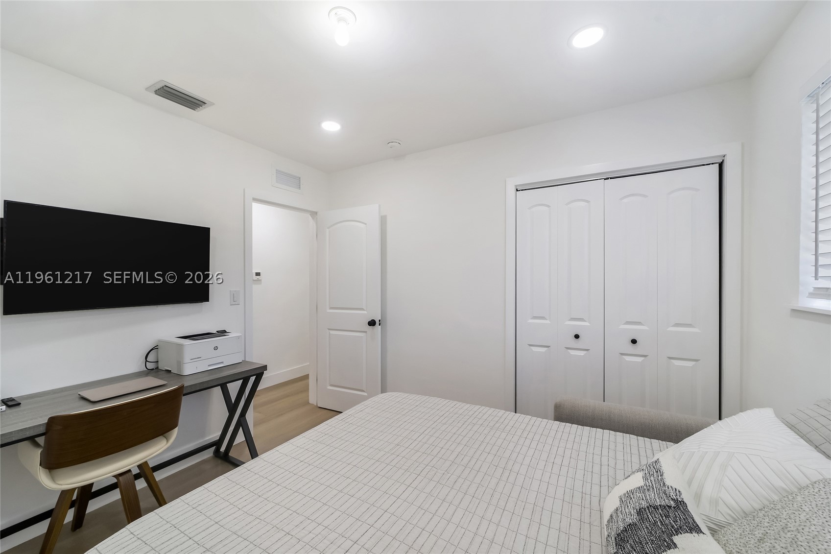 45 Ne 124th Ter Property Photo 45
