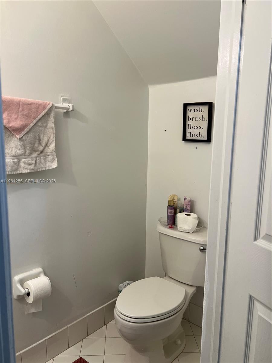 3330 Ne 13th Cir Dr 108-22 Property Photo 10