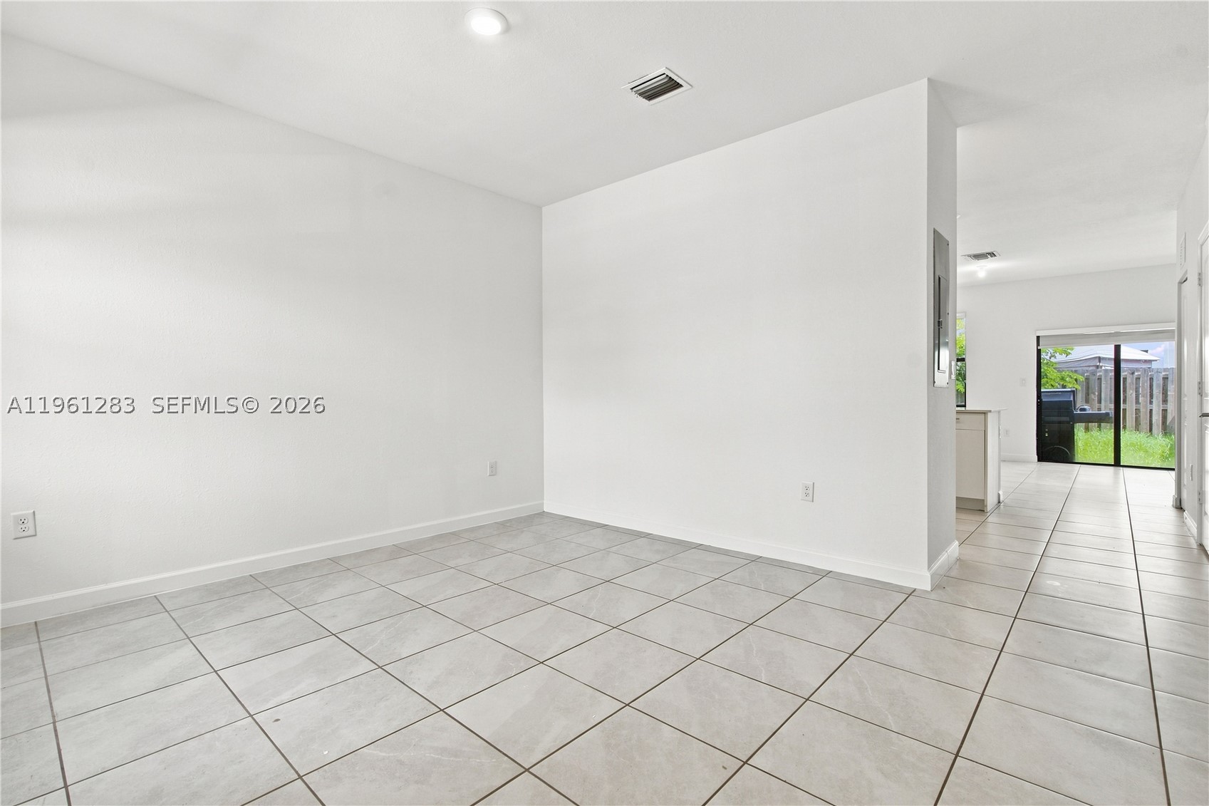 11831 Sw 246th Ter Property Photo 3