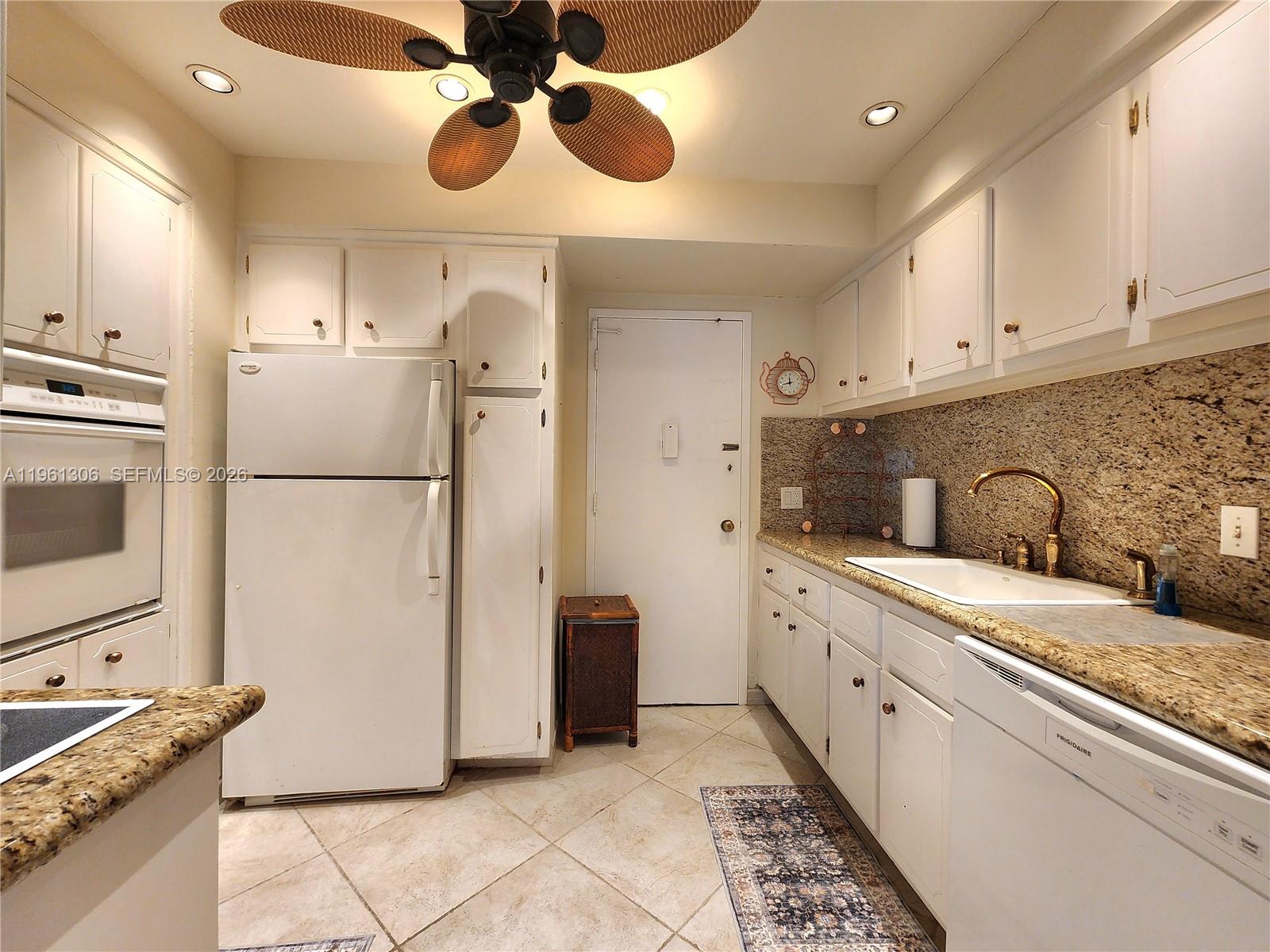 3505 S Ocean Dr 1215 Property Photo 7