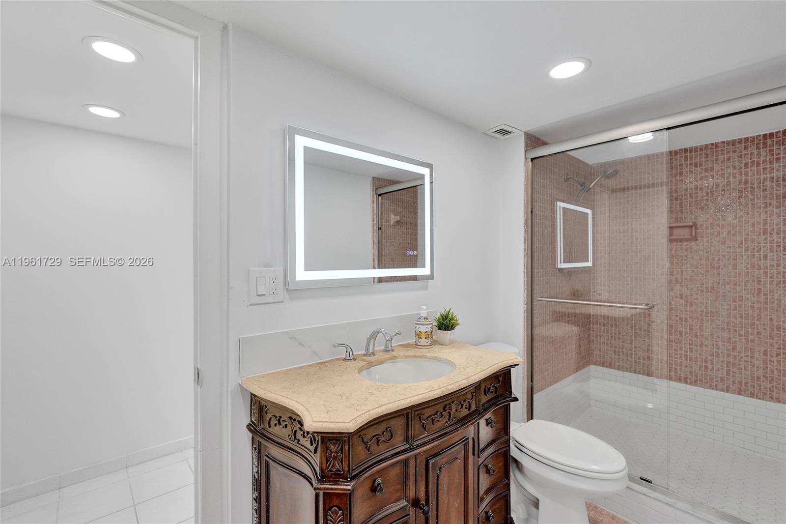 1600 S Ocean Dr 16b Property Photo 49