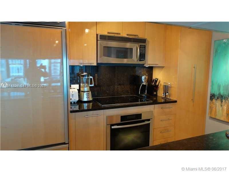 6801 Collins Ave 1110 (door 1106) Property Photo 8