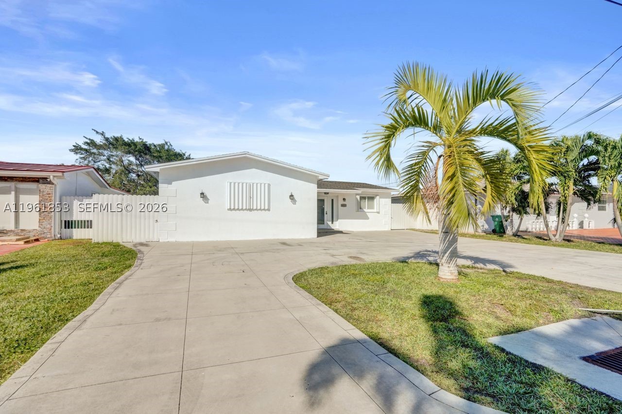 6617 Dahlia Dr Property Photo 3