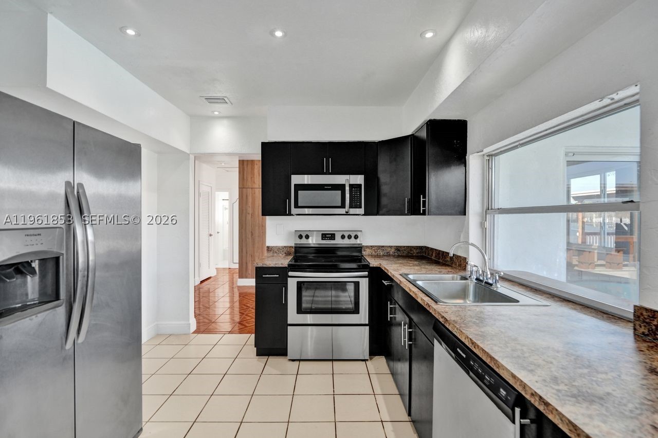 6617 Dahlia Dr Property Photo 9