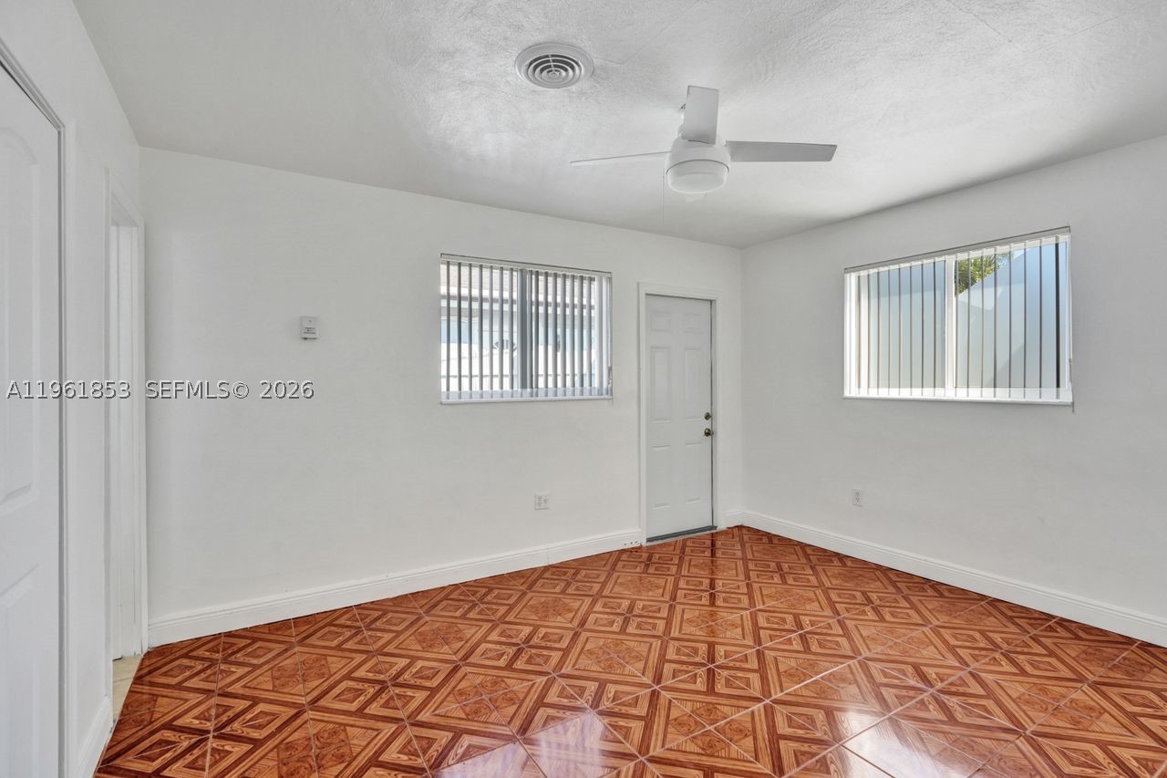 6617 Dahlia Dr Property Photo 16